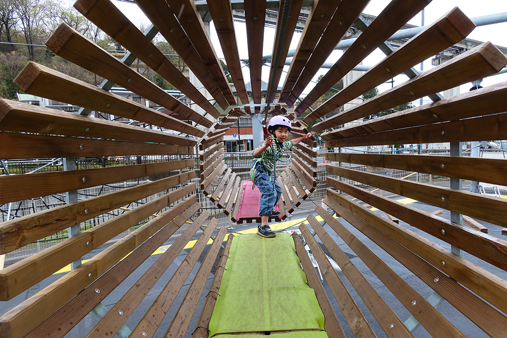 トンネル/HUGTRATOPS(ハグトラトプス)(東京都/日野市)