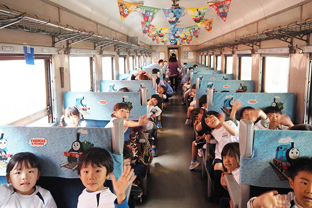 車内の様子/大井川鐵道「きかんしゃトーマス号」2025