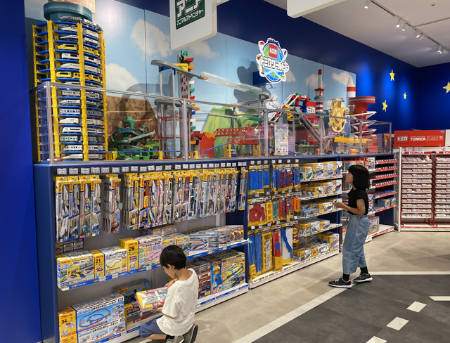 併設の"体験型おもちゃ売り場"/タカラトミープラネット ららぽーと安城(愛知県/安城市)