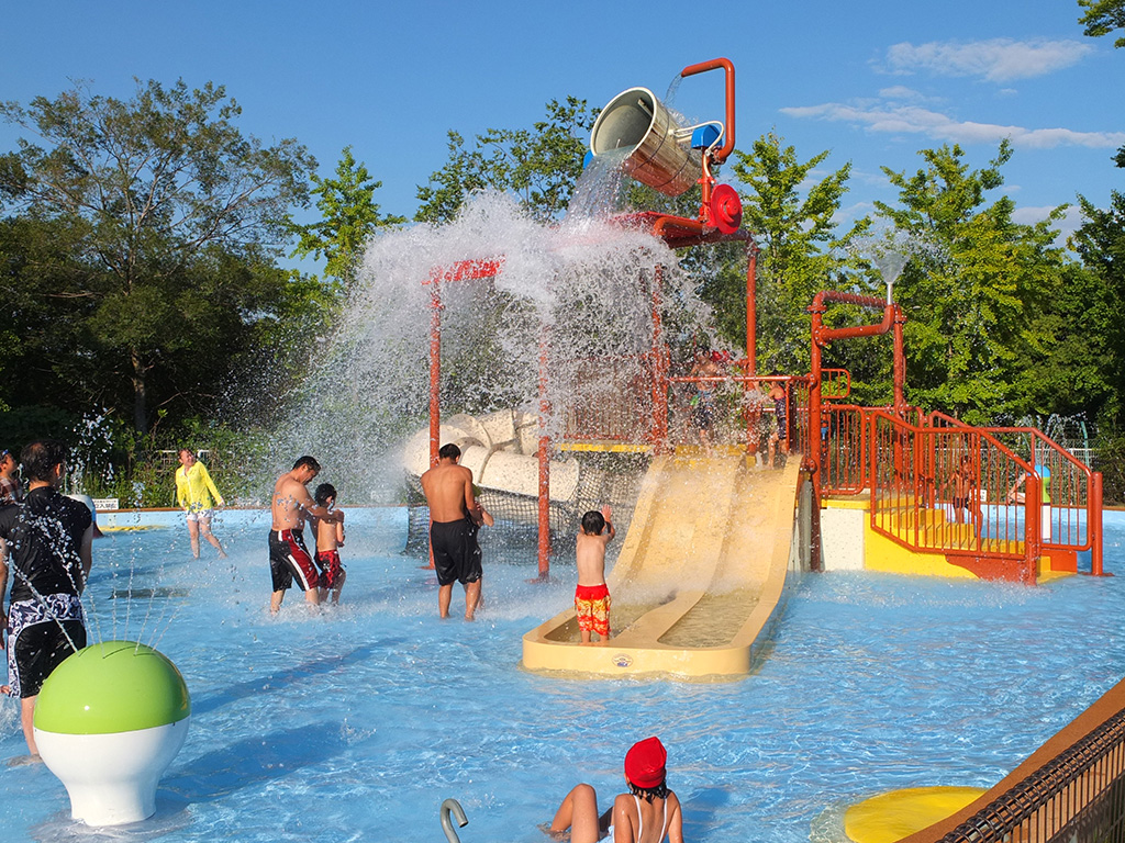 バケツスプラッシュ/東武スーパープール(埼玉県/宮代町)