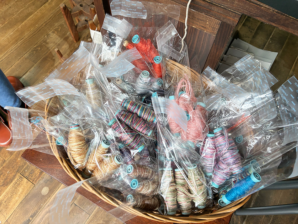 機織り用の糸/手織り上田紬　小岩井紬工房（長野県/上田市）