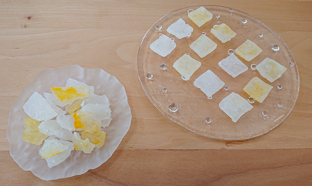 カルピスと食用色素を使った琥珀糖の作り方