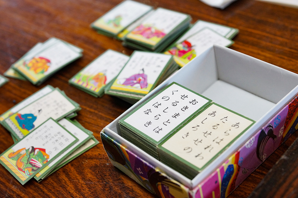 百人一首(イメージ)