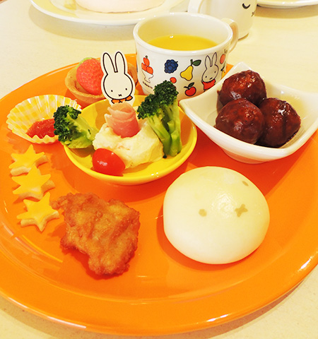 ミッフィーのお子様パーティープレート/ハウステンボス（長崎県/佐世保市）