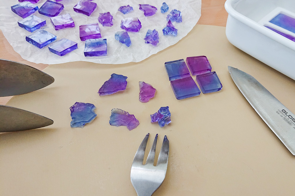 ちぎると鉱石のようになる琥珀糖／自由研究-実験-お菓子作り
