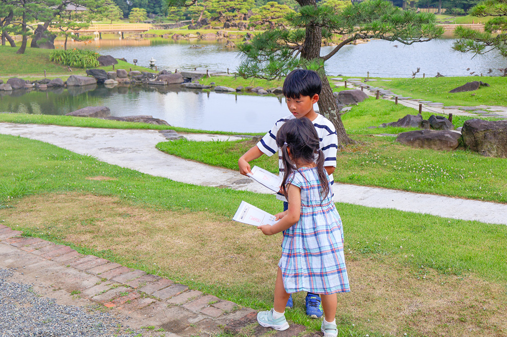 探検の様子/東京グリーンビズ・クエスト 夏休み みどりの探検隊