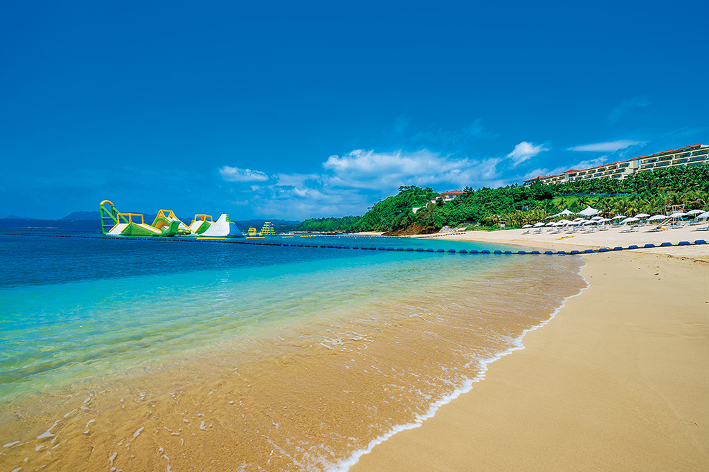 カヌチャビーチ（沖縄県／名護市）