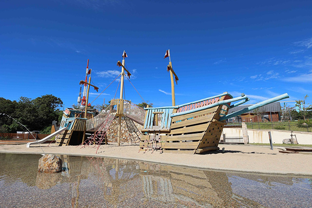 天空の遊び場「PLAY PEAK ITADAKI」/生駒山上遊園(奈良県/生駒市)