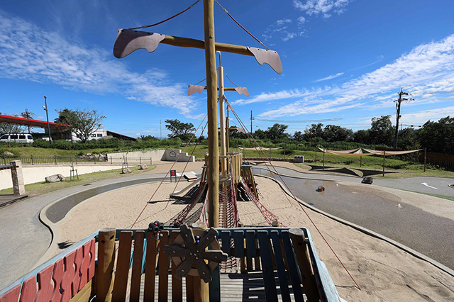 大型複合遊具「探索船」/生駒山上遊園(奈良県/生駒市)