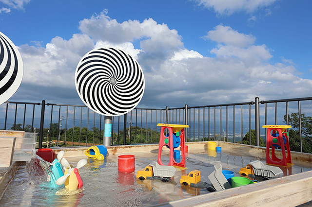 「オープンスカイ・デッキ」/生駒山上遊園(奈良県/生駒市)