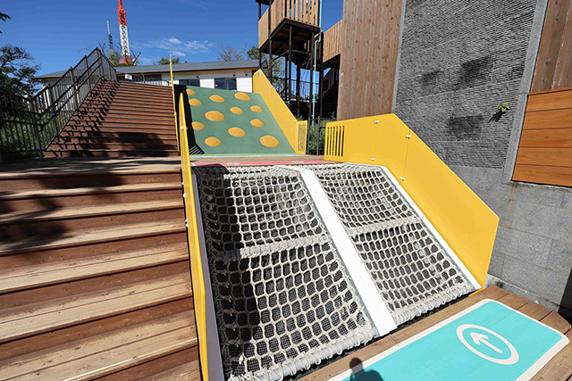 「オープンスカイ・デッキ」/生駒山上遊園(奈良県/生駒市)