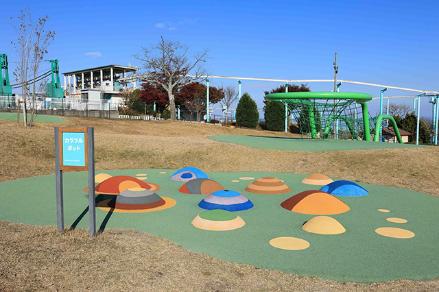 「カラフルポッド・ホップステップカラーズ」/生駒山上遊園(奈良県/生駒市)