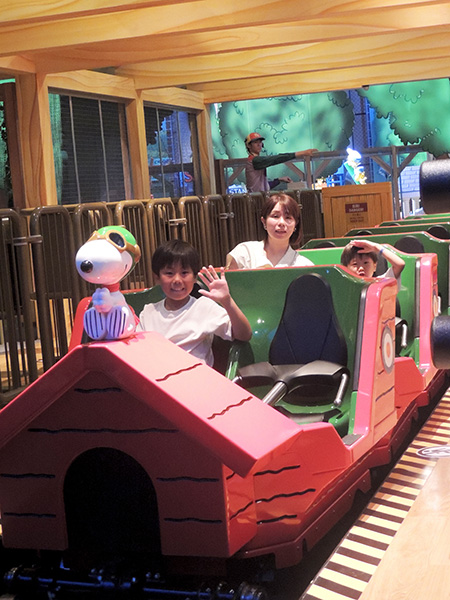 スヌーピーのフライング・エース・アドベンチャーに乗車/ユニバーサル・スタジオ・ジャパン(大阪府/大阪市)