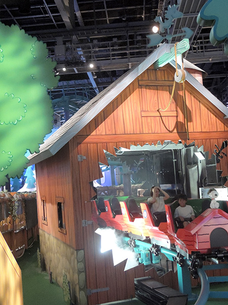 スヌーピーのフライング・エース・アドベンチャーに乗車/ユニバーサル・スタジオ・ジャパン(大阪府/大阪市)