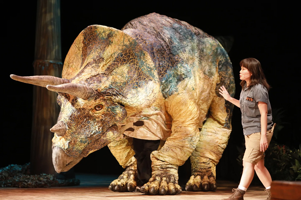 体験型リアル恐竜ショー「恐竜パーク」