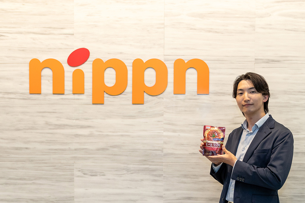 マーケティング本部 商品開発部　岩佐和志さん