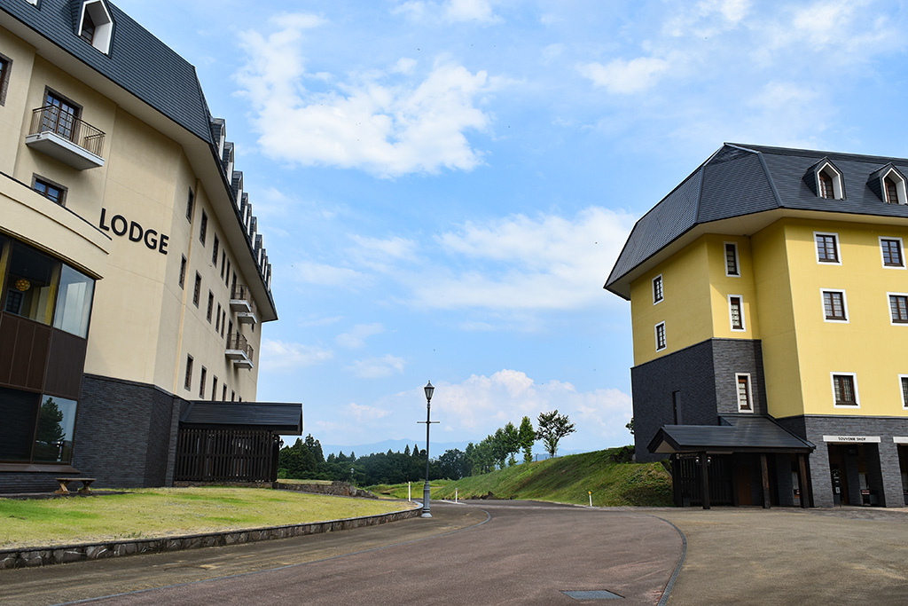 ツリーアドベンチャーまでの道／ロッテアライリゾート（新潟県妙高市）