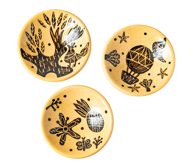 やちむん小皿/ジャングリア沖縄(沖縄県/今帰仁村)