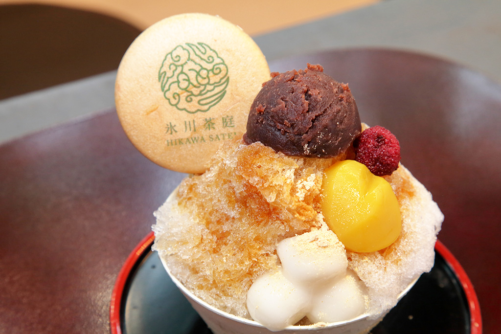 「氷川茶庭」の氷川氷(黒蜜)950円/武蔵一宮 氷川神社(埼玉県/さいたま市)