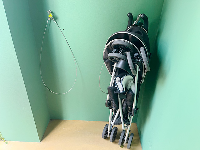 鍵付きのベビーカー置き場│宿泊レポ/べスピハウス（東京都/杉並区）