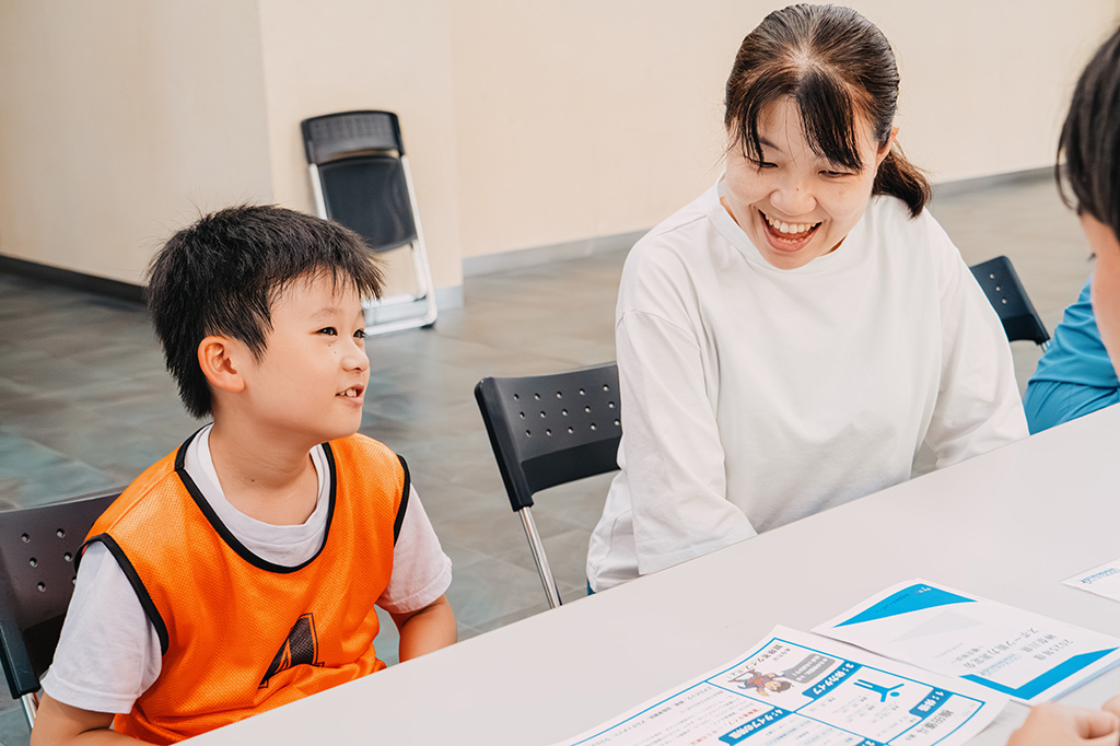 測定シートで結果をチェック/スポーツ能力測定会