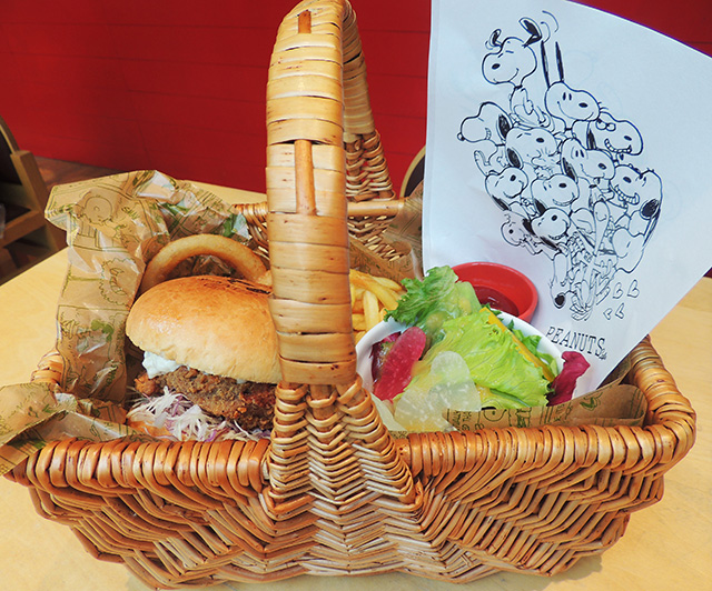 ザ・スヌーピーバーガーバスケット/スヌーピーミュージアム（東京都/町田市）