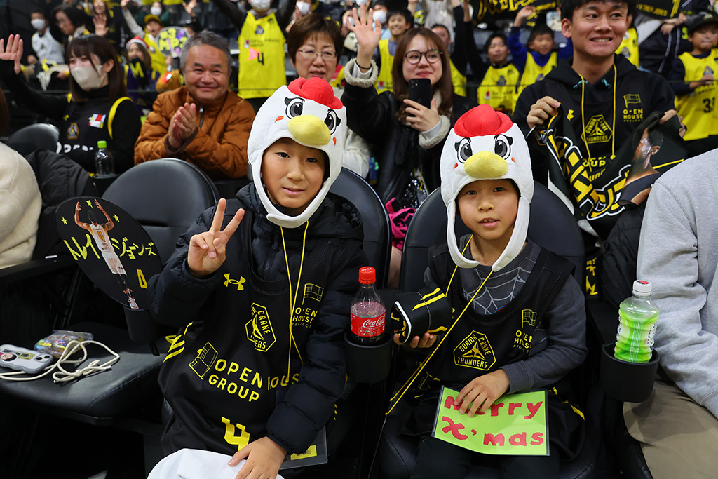 バスケットボール観戦の様子©B.LEAGUE