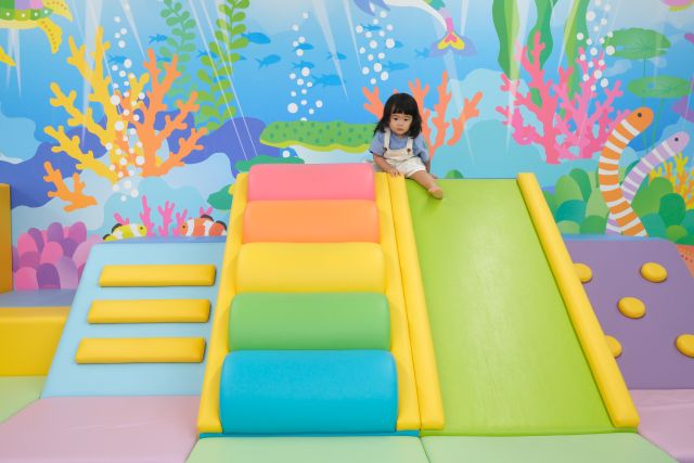 キッズパークで遊ぶ様子│子連れ宿泊レポ/亀の井ホテル 鴨川(千葉県/鴨川市)