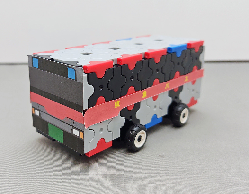 ブロック玩具「LaQ（ラキュー）」で東急バスを作るワークショップ/芝生でふれあう3DAYS（東京都/品川区）