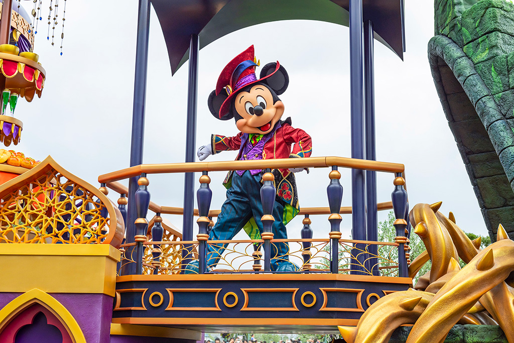 パレード｢ザ・ヴィランズ・ハロウィーン“Into the Frenzy”｣/東京ディズニーランド（千葉県/浦安市）