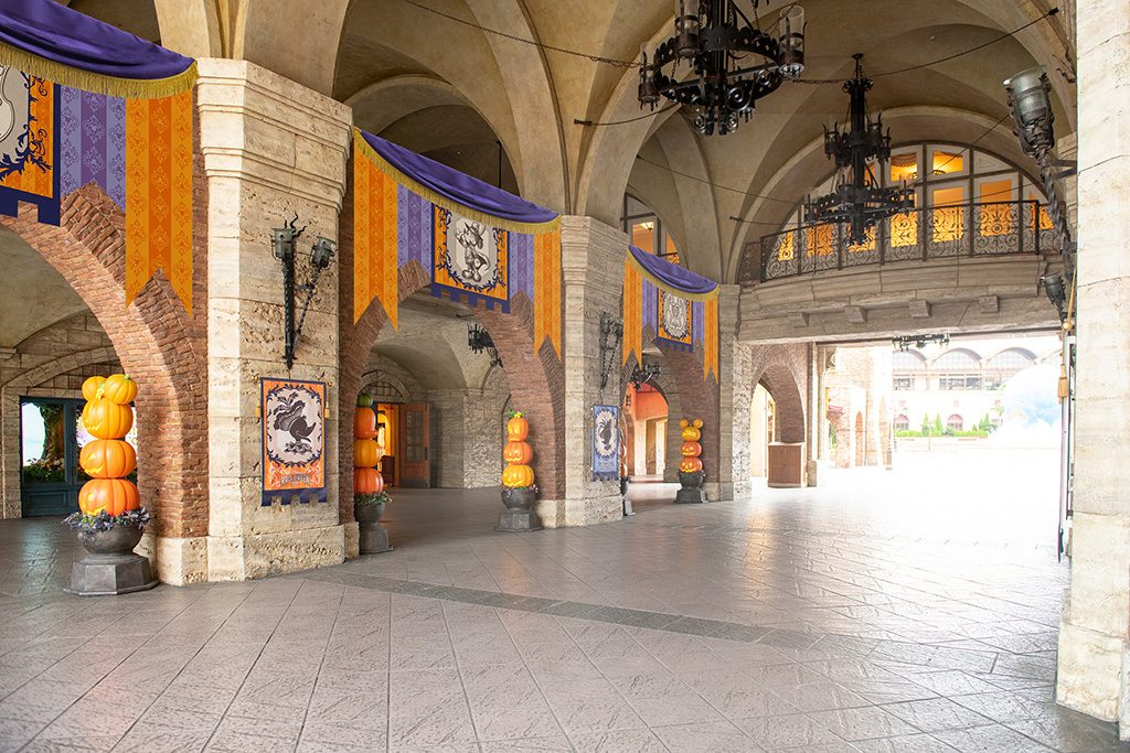 ハロウィーンらしいデコレーション/東京ディズニーシー（千葉県/浦安市）