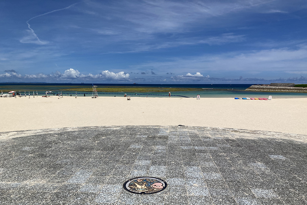 宜野湾トロピカルビーチのポケふた「サニーゴ」と「ラブカス」がある場所(沖縄県/宜野湾市)