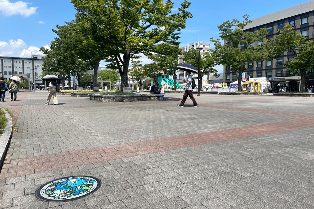 梅小路公園のポケふた「ワニノコ」と「マリルリ」がある場所（京都府/京都市）