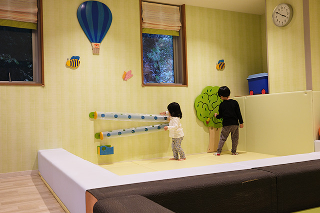 「ベビールーム」│宿泊レポ/蓼科グランドホテル滝の湯（長野県/茅野市）