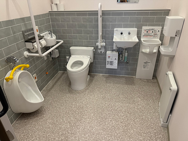 おむつ交換台や子ども用トイレ/道の駅うずしお(兵庫県南/あわじ市)