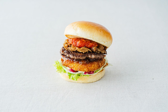 あわじ島オニオングラタンバーガーPREMIUM/道の駅うずしお(兵庫県南/あわじ市)