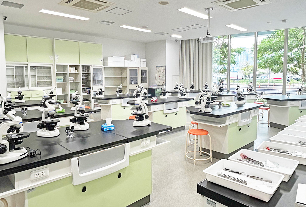 生物実験室/芝浦工業大学大学附属中学校(東京都/江東区)