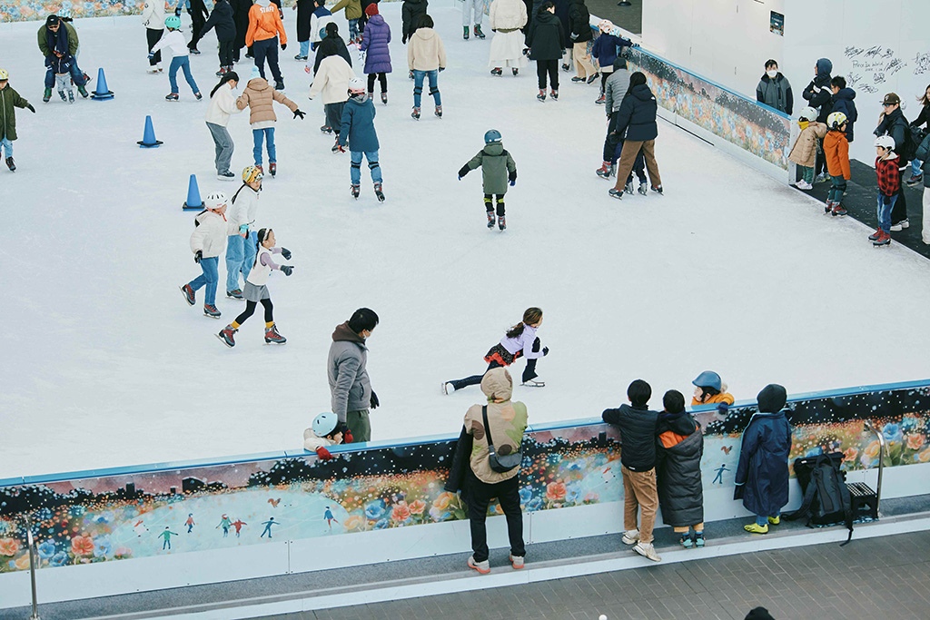 「二子玉川ライズ スケートガーデン」/二子玉川ライズ クリスマス2025(東京都/世田谷区)