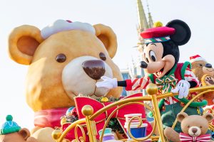 2025年冬の東京ディズニーリゾート「ディズニー・クリスマス」開催中！45日間限定のクリスマスプログラムを楽しもう