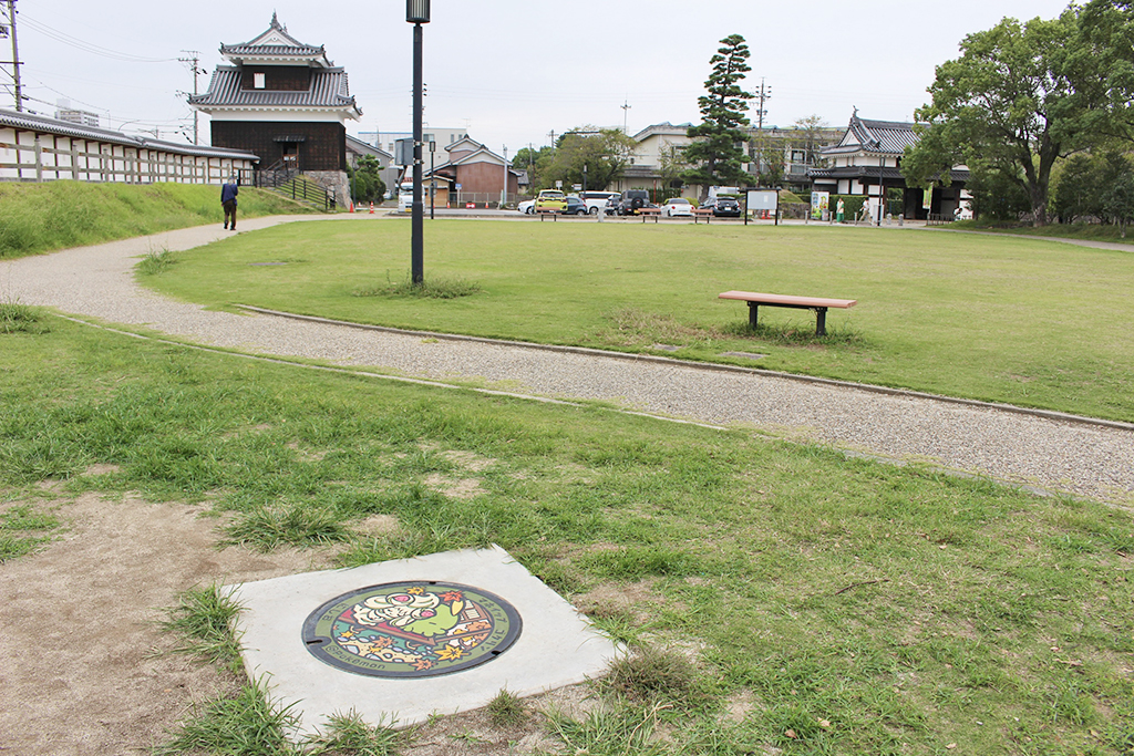 西尾市歴史公園のポケふた「マホイップ」「ゴクリン」がある場所(愛知県/西尾市)