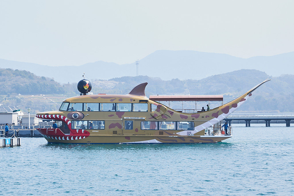 不定期で「モササウルス号」にて出航している。/ハウステンボス(ジュラシックアイランド)(長崎県/佐世保市)