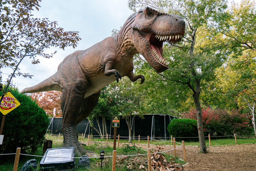 実物大のティラノサウルス/メガ恐竜パーク鶴見緑地（大阪府/大阪市）