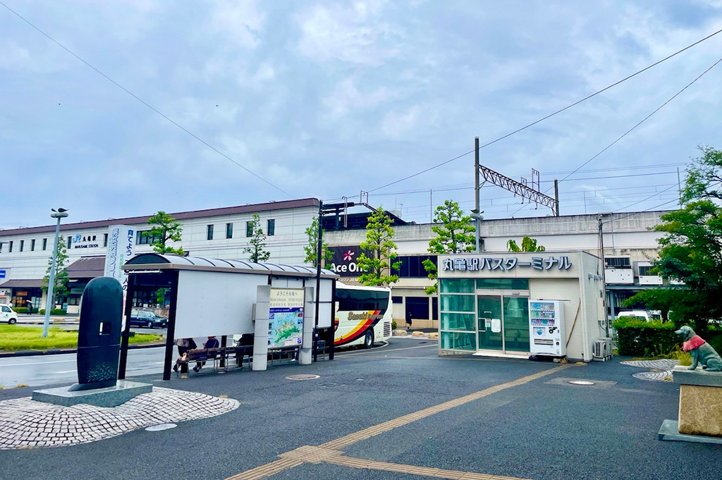 丸亀駅バスターミナルのポケふた「ヤドン」がある場所(香川県/丸亀市)