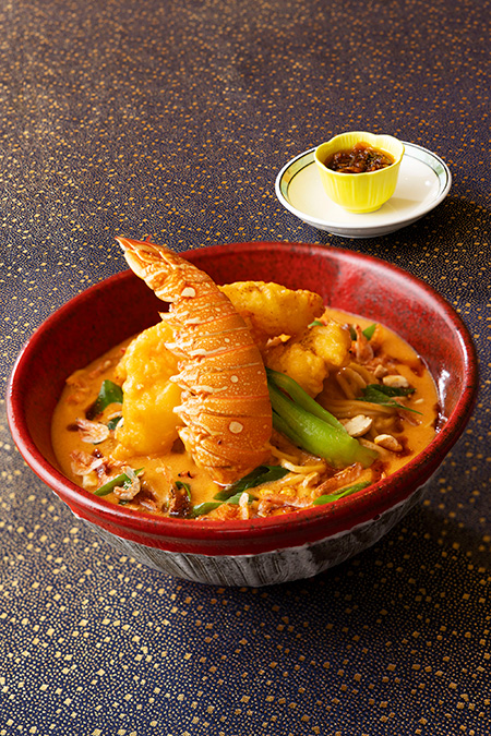 シルクロードガーデン_イセエビと桜海老の担々麵/シルクロードガーデン（東京ディズニーシー・ホテルミラコスタ）