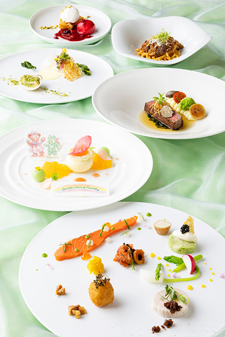 ディナーコースイメージ　“ダッフィー＆フレンズのハートフェルト・レターズ・オブ・フレンドシップ”グルメディナーコース（2026年1月13日（火）～3月19 日（木）の提供メニュー）