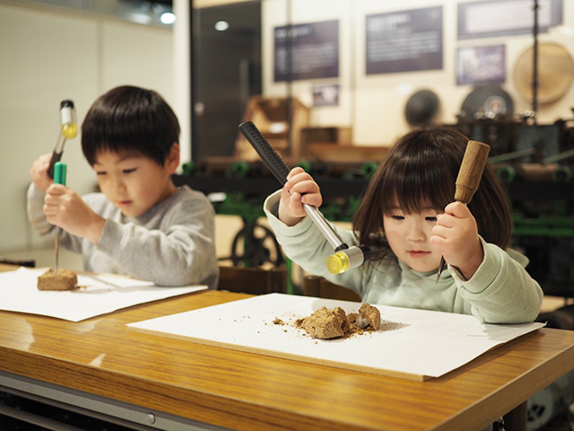 「宝石・化石体験」/玄武洞ミュージアム（兵庫県/豊岡市）