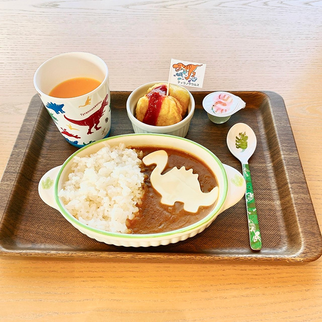 「レストラン＆カフェ玄武洞」の「お子様カレー」/玄武洞ミュージアム（兵庫県/豊岡市）