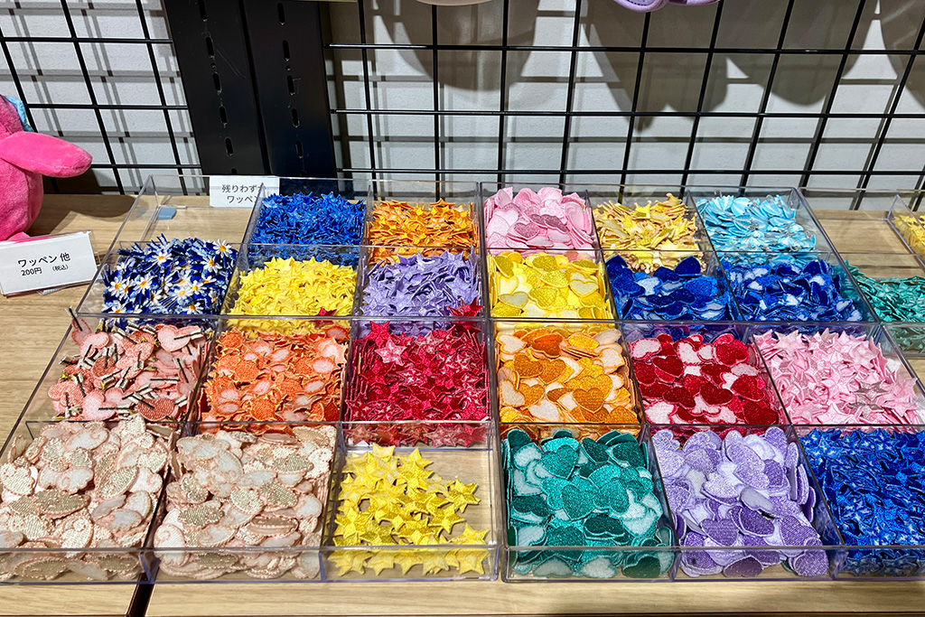 カラフルなデコパーツ/たまごっち公式ショップ『たまごっち ふぁくとり～！』