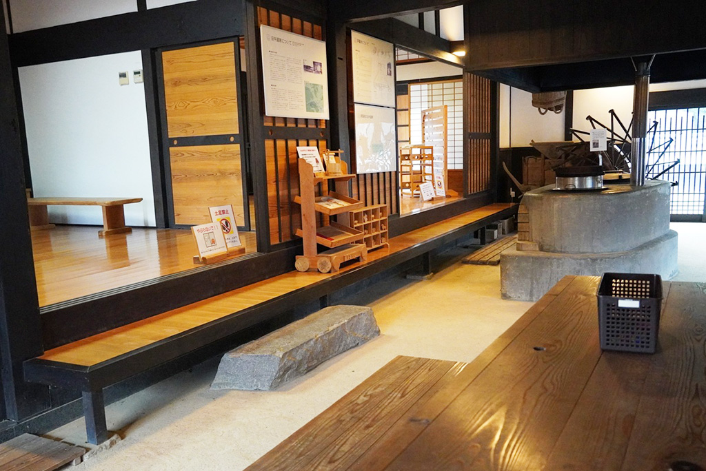 かやぶき民家/丹波並木道中央公園（兵庫県/丹波篠山市）