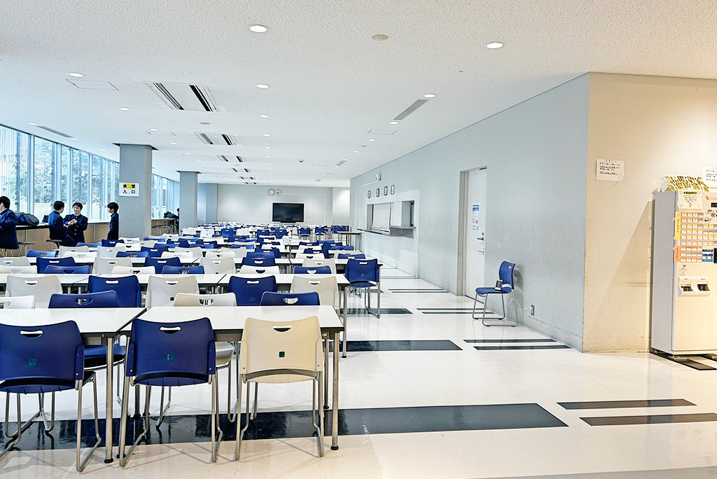 食堂/足立学園中学校（東京都/足立区）